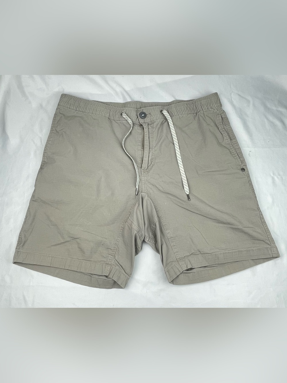 Vuori Ripstop Shorts Men XL Beige Stretch Cotton V370 Elastic Drawstring 8"